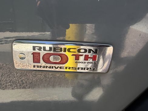 Used 2013 Jeep Wrangler Unlimited Rubicon AWD/4WD image 17