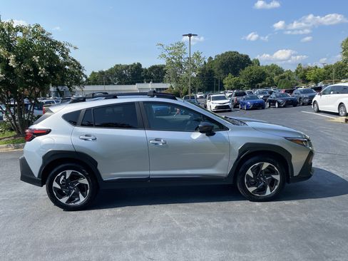 Used 2025 Subaru Crosstrek 2.5i Limited w/ Crosstrek Mirror Package AWD/4WD image 4
