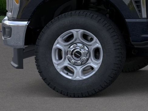 New 2026 Ford F350 XLT w/ FX4 Off-Road Package AWD/4WD image 19