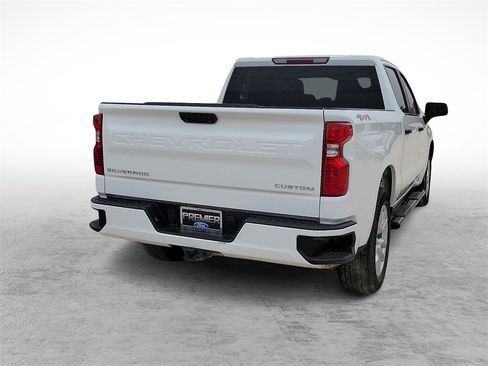 Used 2022 Chevrolet Silverado 1500 Custom image 10