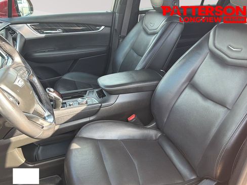 Used 2023 Cadillac XT6 Premium Luxury AWD/4WD image 19