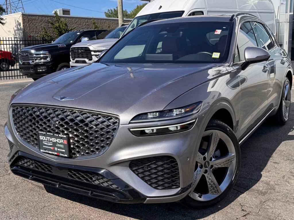 Used 2022 Genesis GV70 2.5T w/ Sport Prestige Package AWD/4WD image 4