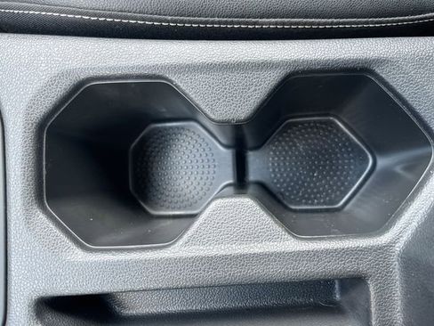 Used 2022 Volkswagen Jetta SE image 27