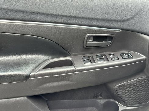 Used 2015 Mitsubishi Outlander Sport ES FWD image 12