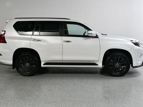 Used 2021 Lexus GX 460 Premium w/ Accessory Package AWD/4WD image 4