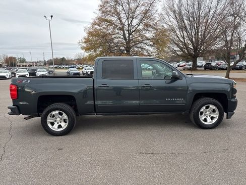 Used 2018 Chevrolet Silverado 1500 LT w/ All Star Edition image 6