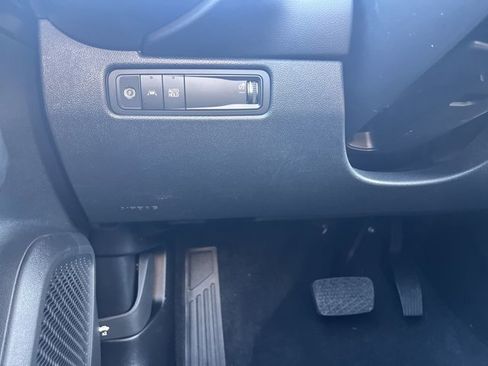 New 2026 Chevrolet Equinox EV LT image 18