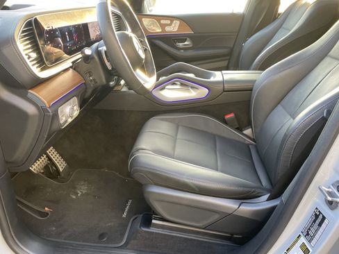 Certified 2024 Mercedes-Benz GLS 580 4MATIC image 21