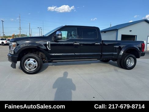 Used 2021 Ford F350 Platinum image 8