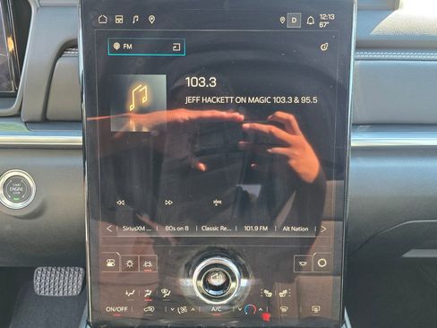 Used 2025 GMC Terrain Elevation image 19