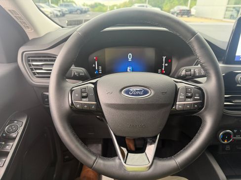 Certified 2024 Ford Escape Active AWD/4WD image 22