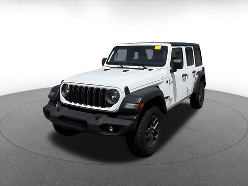Used 2025 Jeep Wrangler Unlimited Sport AWD/4WD image 7