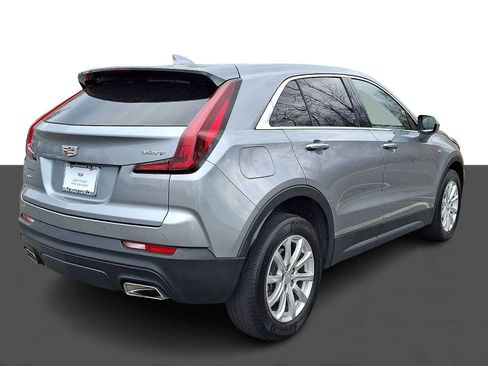 Certified 2023 Cadillac XT4 Luxury w/ Cold Weather Package AWD/4WD image 6