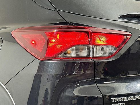 Used 2023 Chevrolet TrailBlazer LT w/ Convenience Package image 31