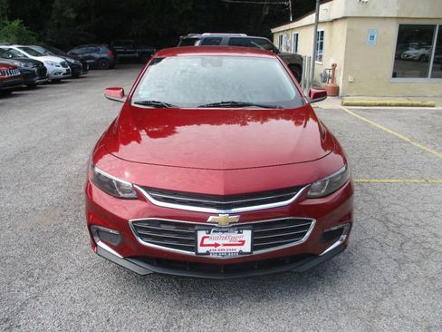 Used 2018 Chevrolet Malibu LT w/ Driver Confidence Package FWD image 11
