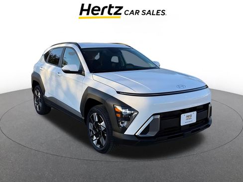 Used 2025 Hyundai Kona SEL image 1