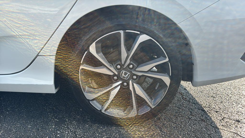 Certified 2020 Honda Civic Touring image 10