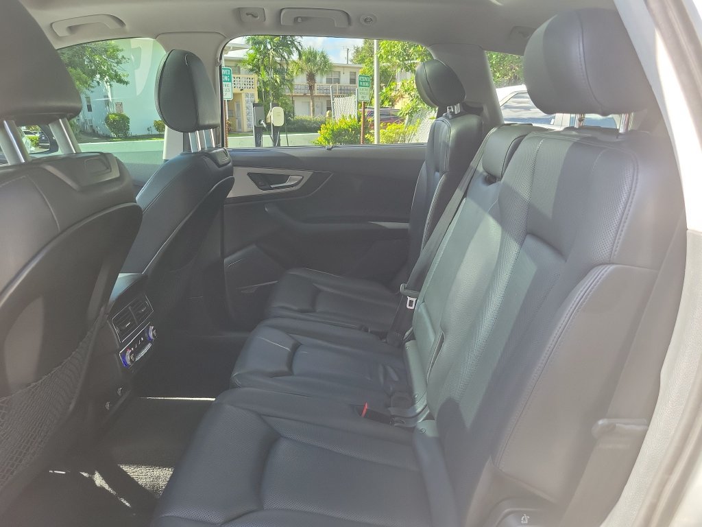 Used 2019 Audi Q7 2.0T Premium Plus w/ Premium Plus Package AWD/4WD image 14