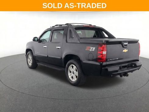 Used 2013 Chevrolet Avalanche LT AWD/4WD image 7