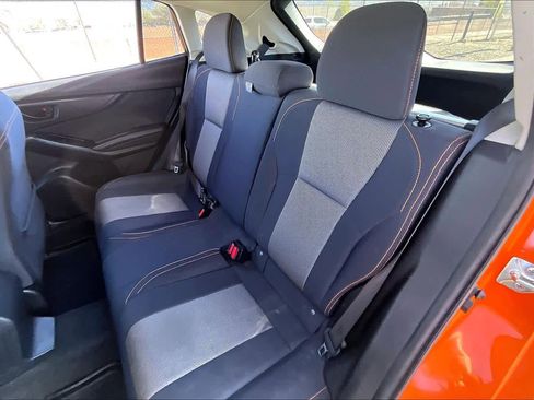 Used 2018 Subaru Crosstrek 2.0i Premium w/ Eyesight System image 18