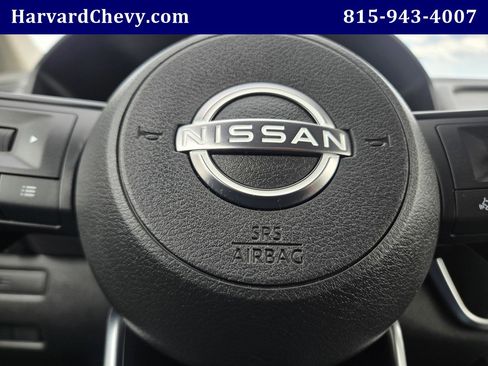 Used 2024 Nissan Rogue S AWD/4WD image 23