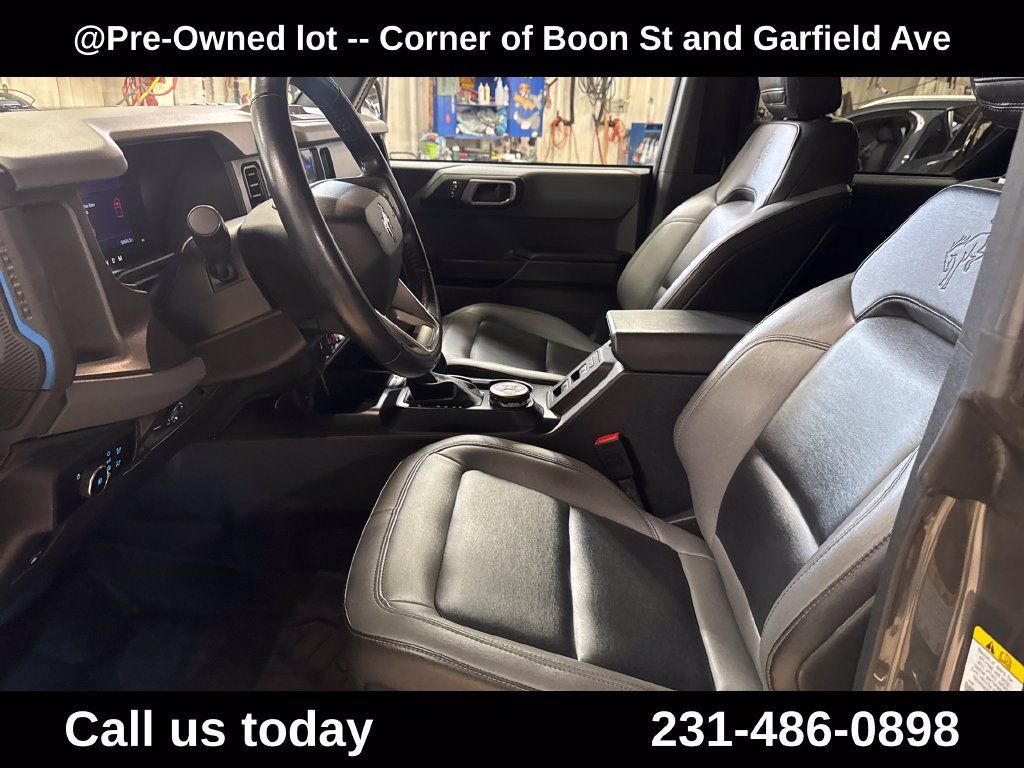 Used 2024 Ford Bronco Black Diamond AWD/4WD image 14
