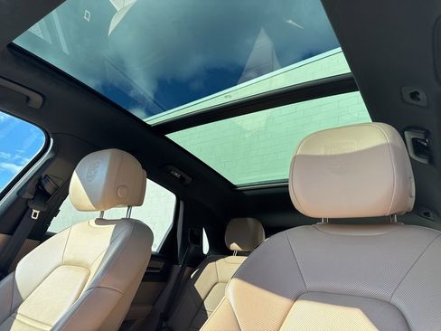 Used 2021 Porsche Cayenne image 32