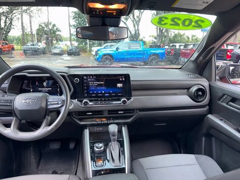 Used 2023 Chevrolet Colorado Trail Boss w/ Technology Package AWD/4WD image 17