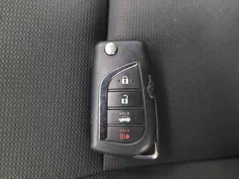 Used 2023 Toyota Corolla LE image 32