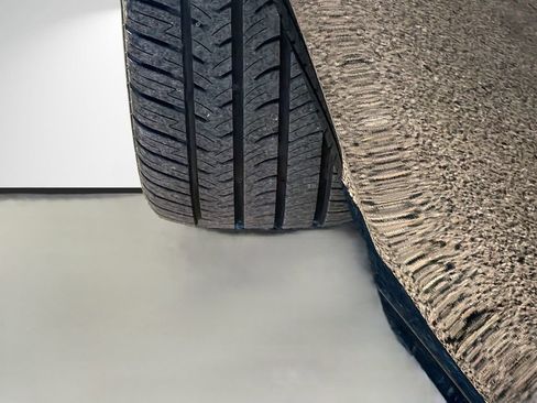 Used 2019 Mercedes-Benz E 300 image 41