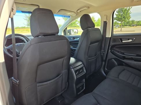 Used 2020 Ford Edge SE FWD image 15