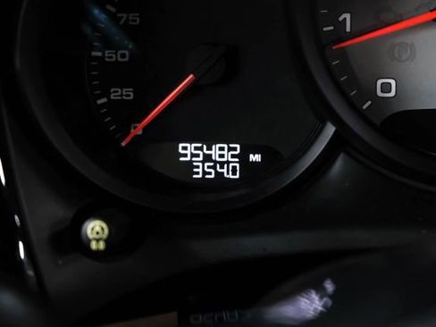 Used 2019 Porsche Macan S AWD/4WD image 26