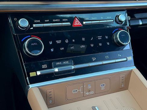 New 2026 Hyundai Santa Fe Calligraphy image 12