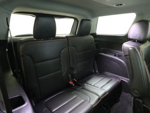 Used 2022 GMC Acadia AT4 w/ Preferred Package AWD/4WD image 12