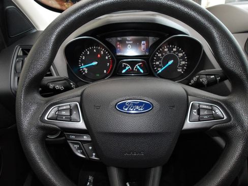 Used 2019 Ford Escape SE AWD/4WD image 16