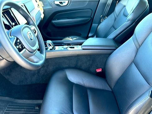 Used 2023 Volvo XC60 B5 Plus w/ Protection Package Premier image 13