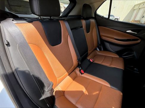 Used 2021 Buick Encore GX Essence image 20