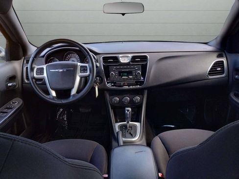 Used 2014 Chrysler 200 Touring FWD image 31