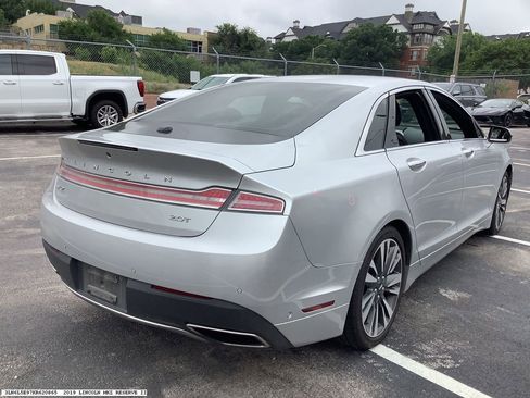 Used 2019 Lincoln MKZ Reserve FWD image 5