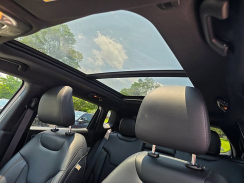 New 2026 Jeep Compass Latitude AWD/4WD image 12