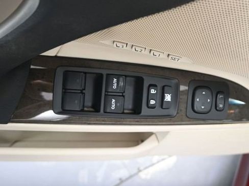 Used 2010 Lexus IS 250C image 12