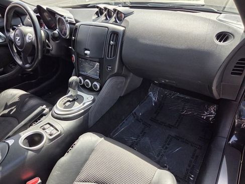 Used 2014 Nissan 370Z Touring w/ Sport Package image 14