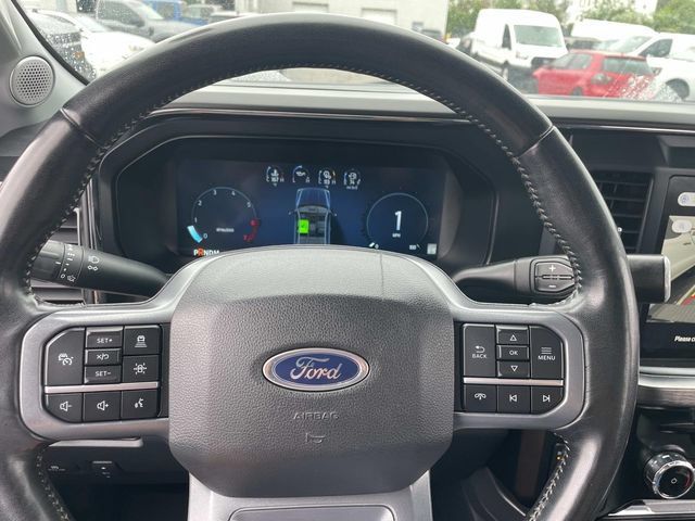 Used 2024 Ford F350 Lariat w/ Lariat Ultimate Package AWD/4WD image 32