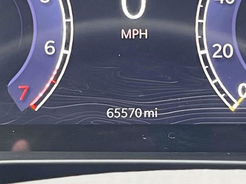 Used 2023 Jeep Grand Cherokee L Laredo image 17