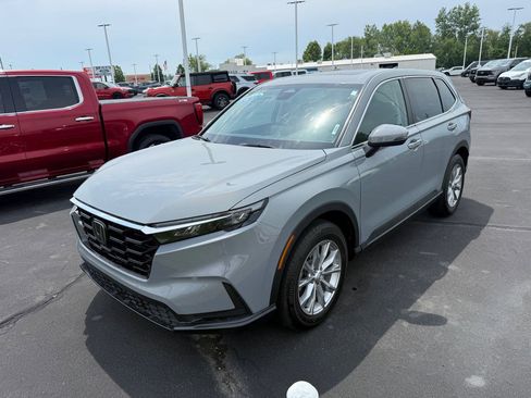 Used 2025 Honda CR-V EX image 1
