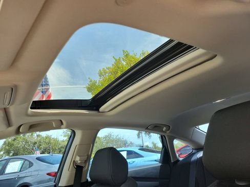 Used 2024 Honda Accord EX image 17