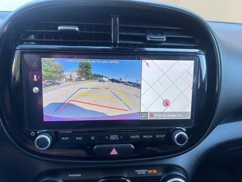 Used 2023 Kia Soul S FWD image 51