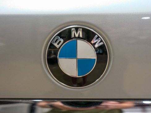Used 2013 BMW 750Li xDrive AWD/4WD image 23