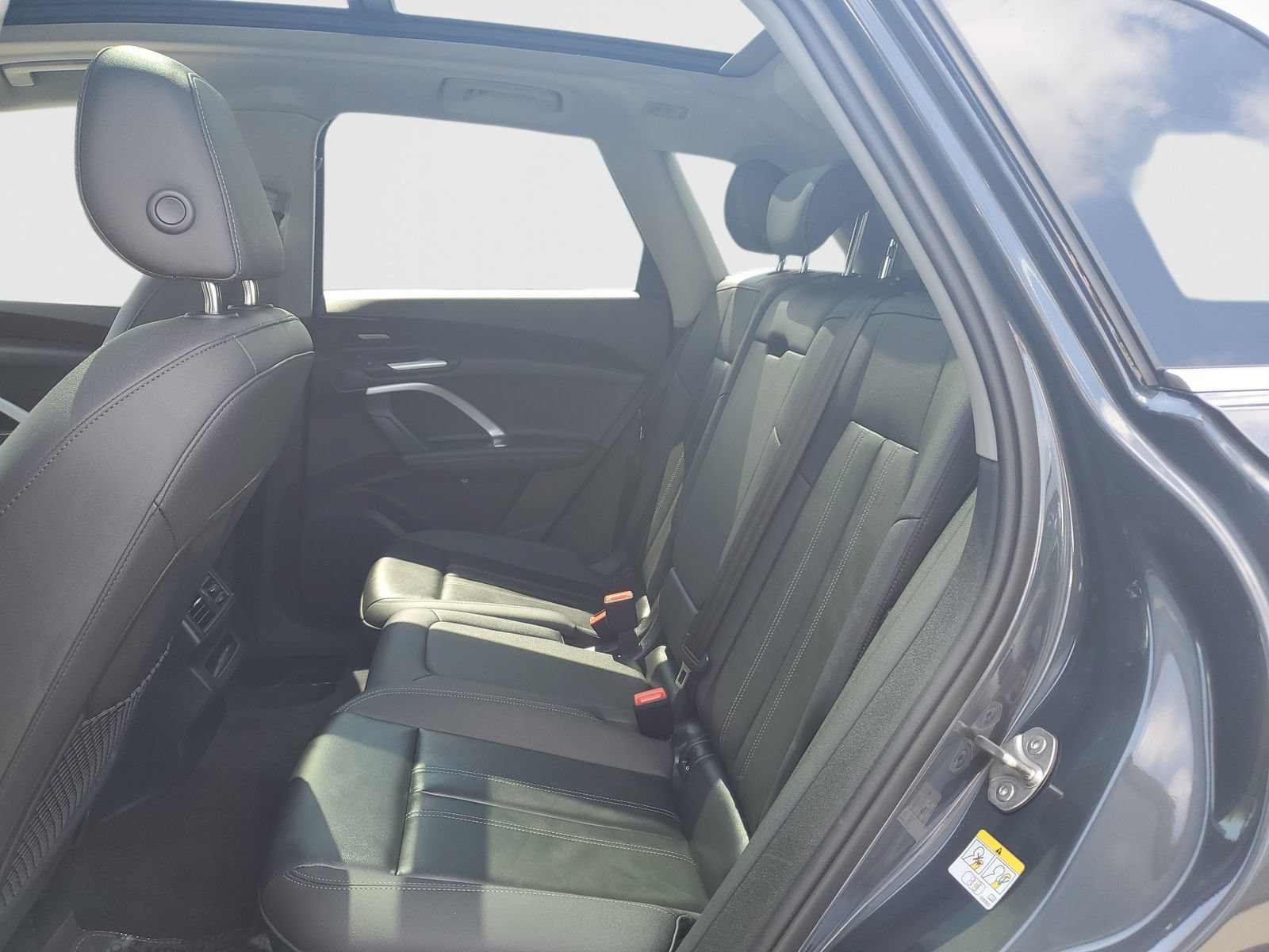 Used 2025 Audi Q5 Premium w/ Premium Plus AWD/4WD image 13