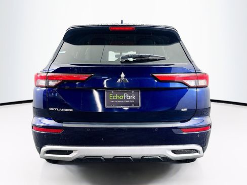 Used 2024 Mitsubishi Outlander SE image 7